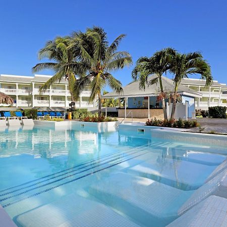 לוסאה The Signature Level At Grand Palladium Lady Hamilton Resort & Spa מראה חיצוני תמונה