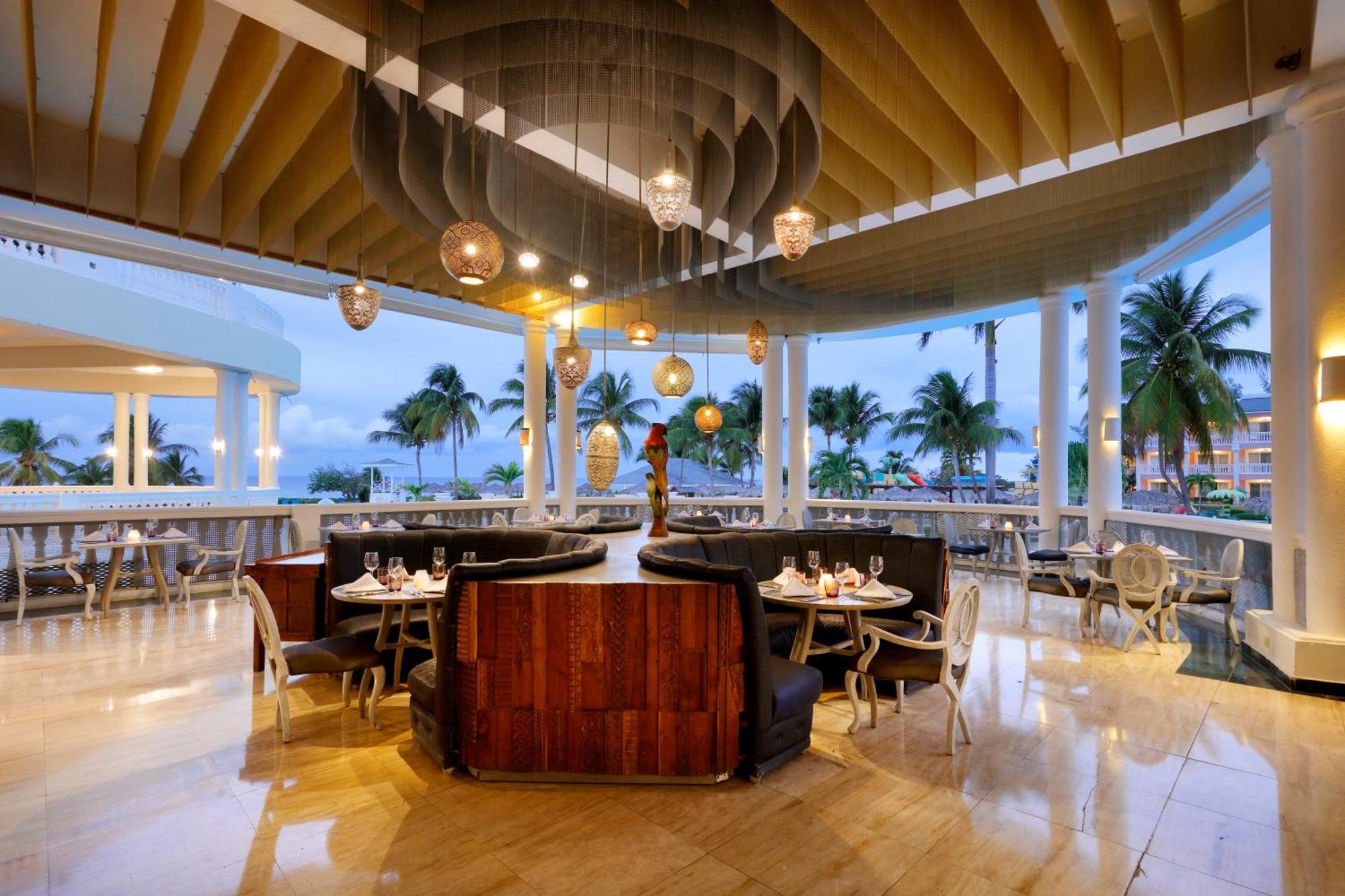 לוסאה The Signature Level At Grand Palladium Lady Hamilton Resort & Spa מראה חיצוני תמונה