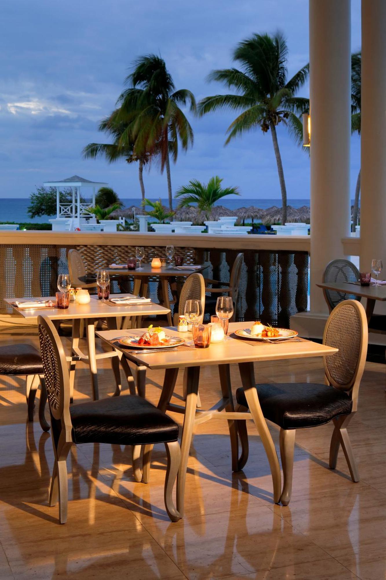 לוסאה The Signature Level At Grand Palladium Lady Hamilton Resort & Spa מראה חיצוני תמונה