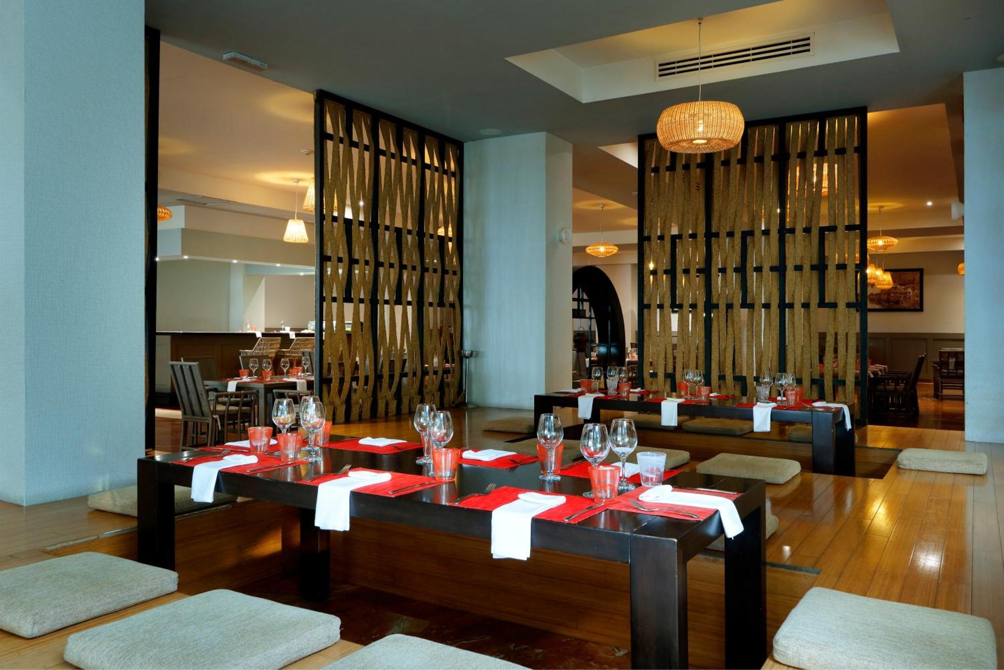 לוסאה The Signature Level At Grand Palladium Lady Hamilton Resort & Spa מראה חיצוני תמונה