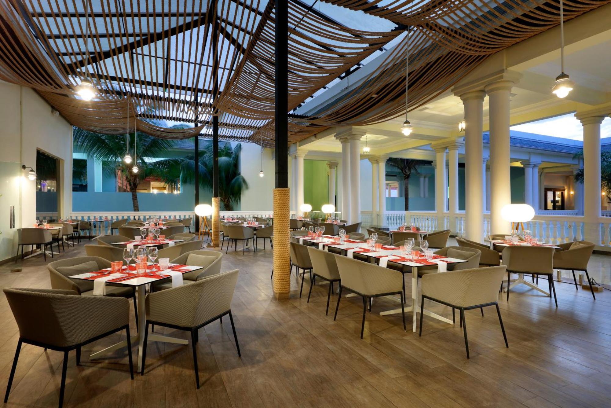 לוסאה The Signature Level At Grand Palladium Lady Hamilton Resort & Spa מראה חיצוני תמונה