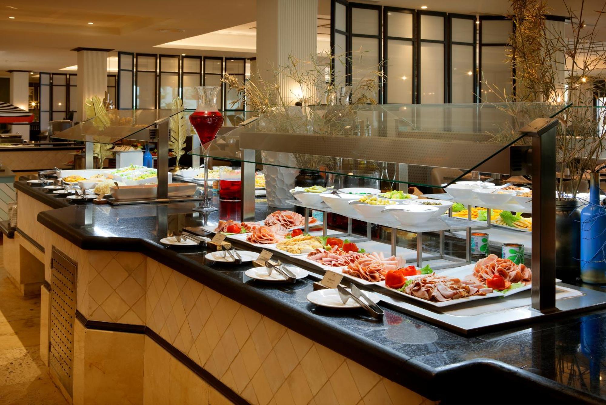 לוסאה The Signature Level At Grand Palladium Lady Hamilton Resort & Spa מראה חיצוני תמונה