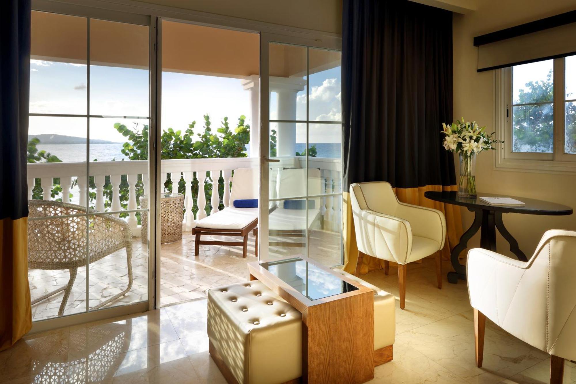 לוסאה The Signature Level At Grand Palladium Lady Hamilton Resort & Spa מראה חיצוני תמונה